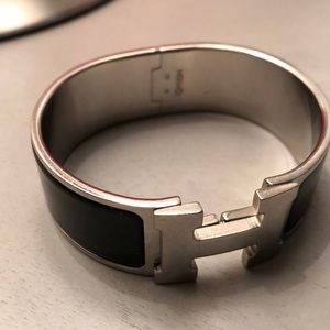 Click Clac Hermes H Black Bracelet (retails $720)